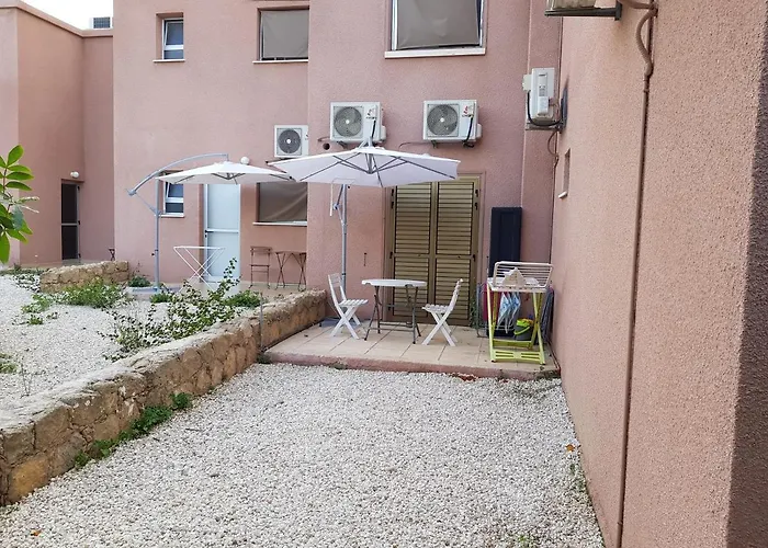 Ariadne 103 -300m From Lighthouse