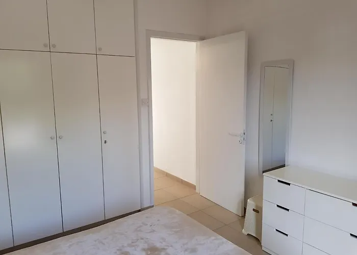 Ariadne 103 -300m From Lighthouse