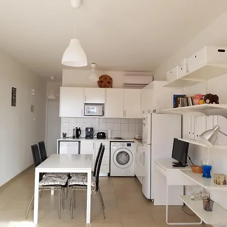 Ariadne 103 -300m From Lighthouse